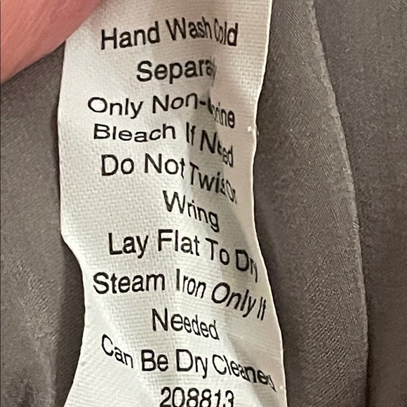 CABi Grey Silk Sleeveless Tank Top Blouse Womens Size Large - Picture 10 of 11